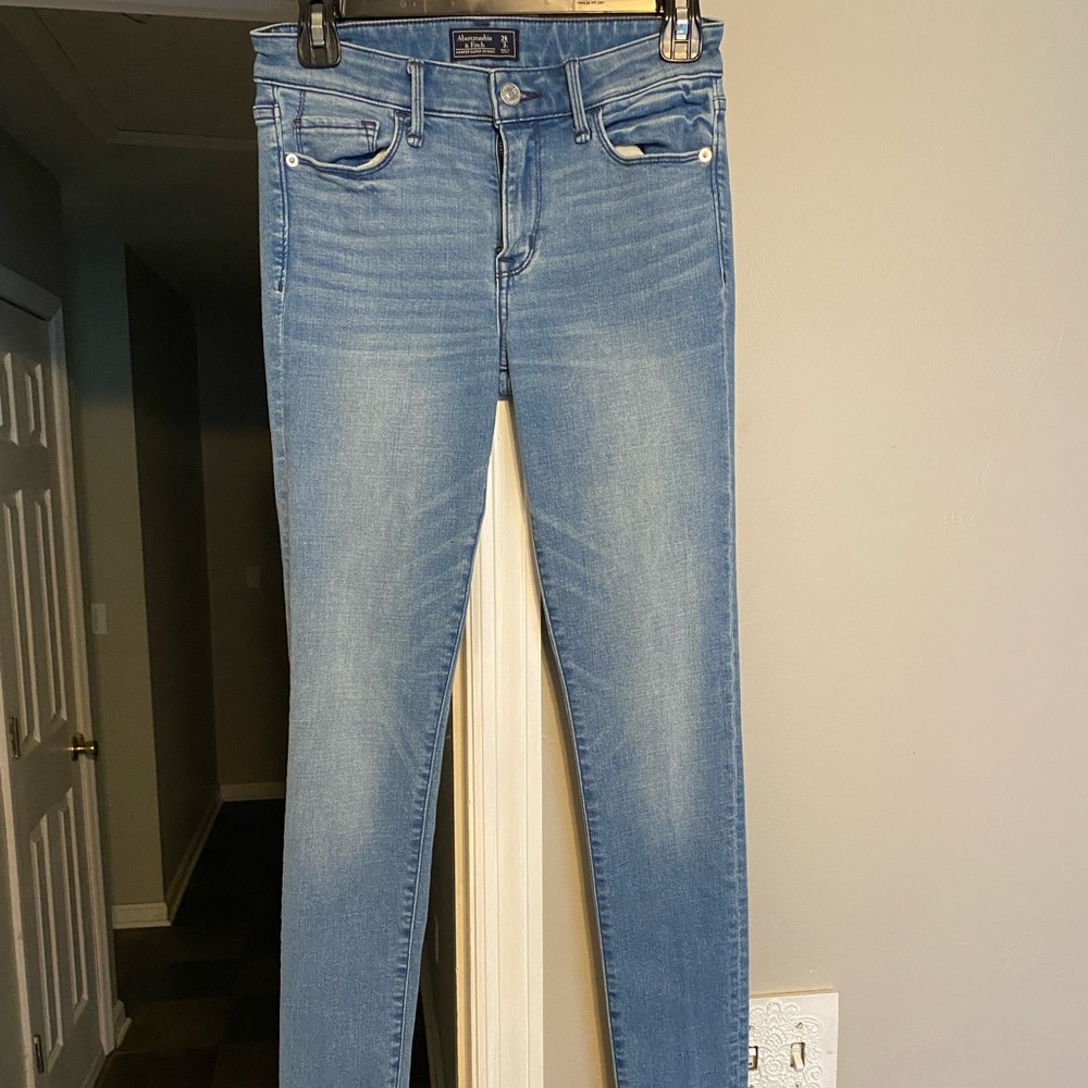Abercrombie and Fitch jeggings size 26/2L